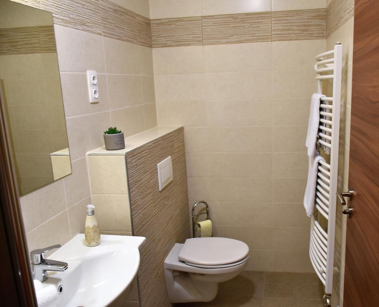 فندق La Mia Casa Vendeghaz Kaposvár المظهر الخارجي الصورة